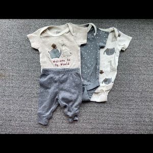 Newborn onesie lot with pants